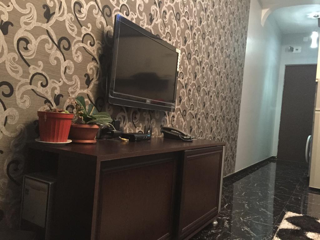 Apartment Vaja Fshavela N16 Batumi Bagian luar foto